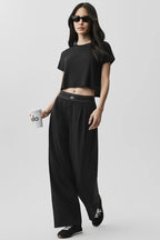 ALO Siyah Renk Elastik Bel Logolu Relaxed Fit Düz Paça Kadın Pantolon