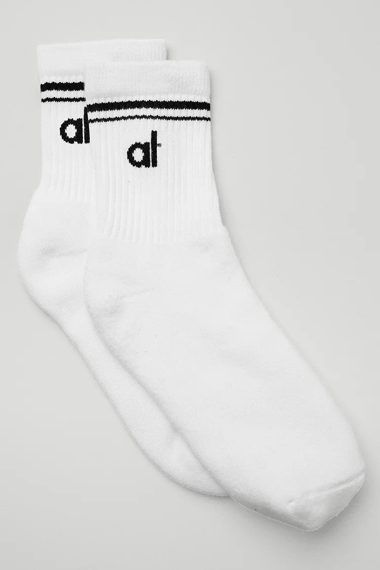 ALO Beyaz Renk Çizgili Model Spor Soket Çorap